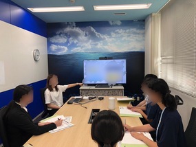 先陣を切って企業見学へ！多様な働き方にふれる